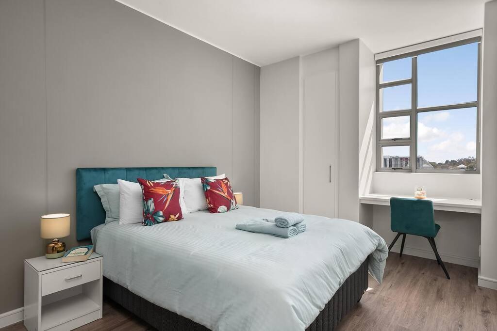 The Median Rosebank Luxury Apartment - Building With Generator Johannesburg Exteriér fotografie