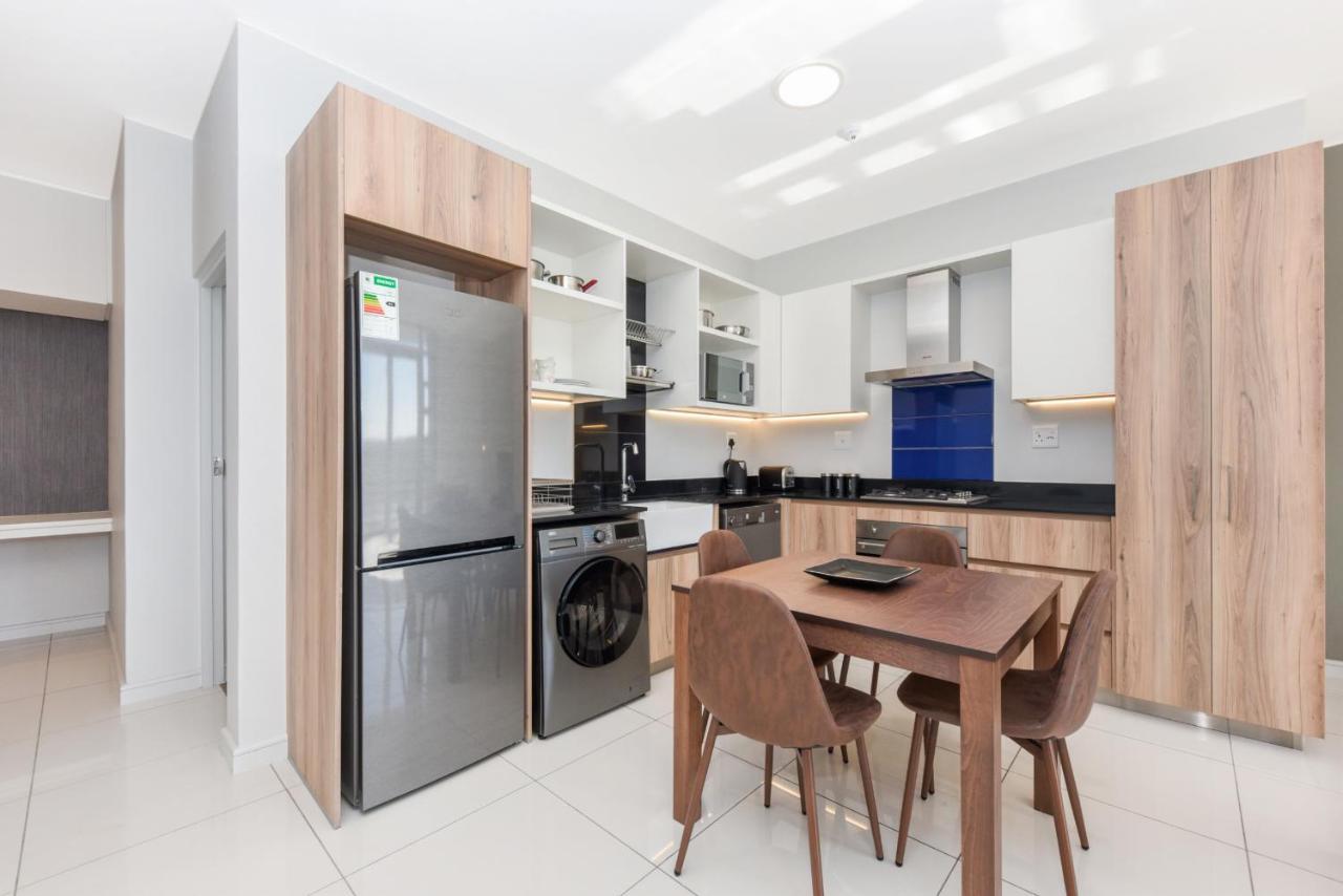 The Median Rosebank Luxury Apartment - Building With Generator Johannesburg Exteriér fotografie