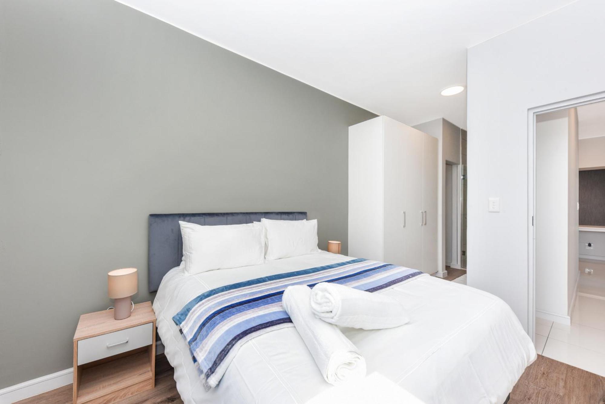 The Median Rosebank Luxury Apartment - Building With Generator Johannesburg Exteriér fotografie