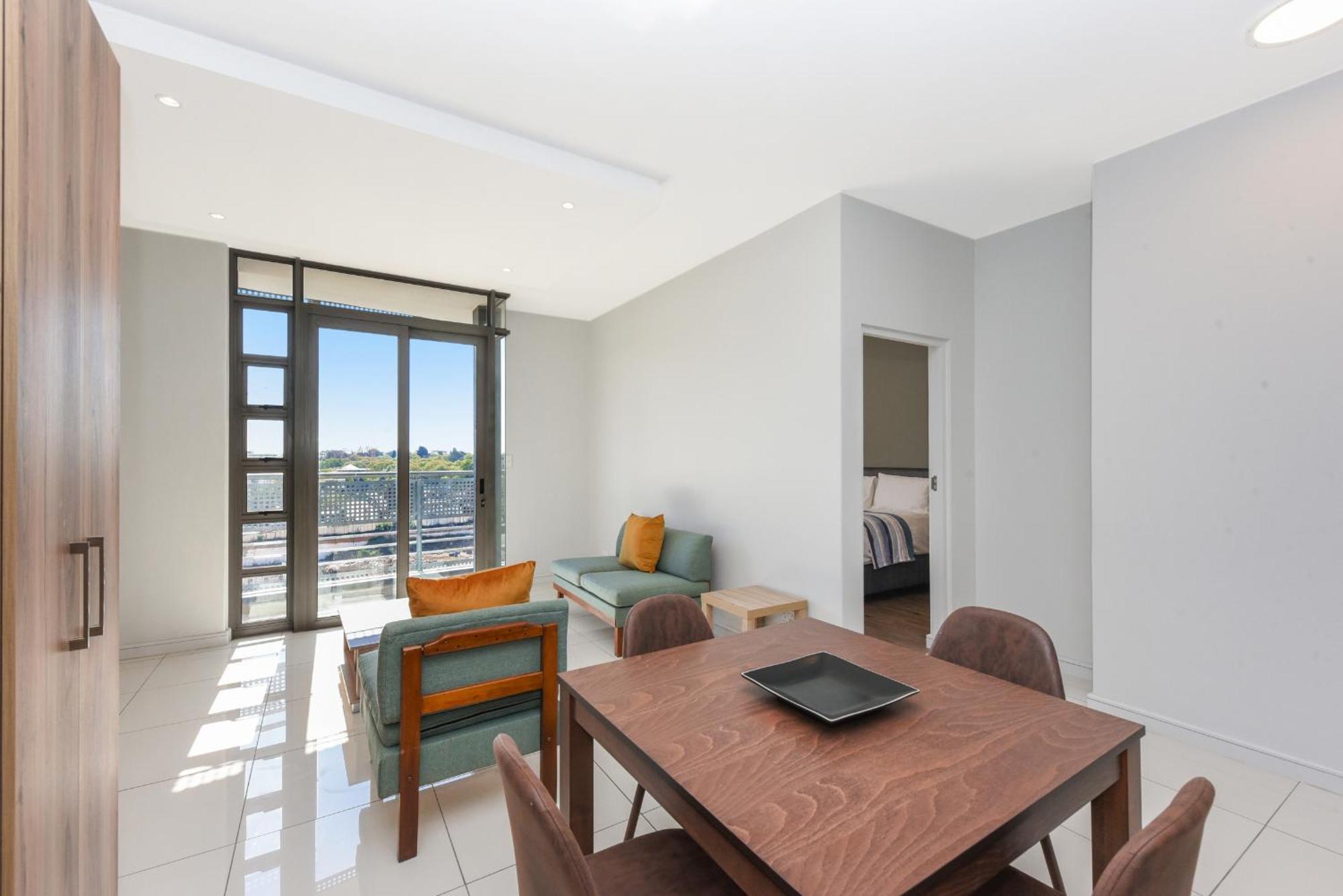 The Median Rosebank Luxury Apartment - Building With Generator Johannesburg Exteriér fotografie